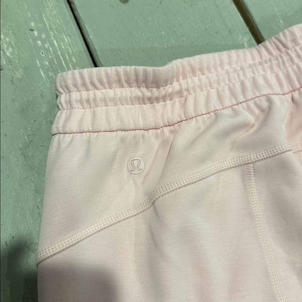 lululemon athletica Softstreme High-Rise Pant Strawberry Milkshake sz 16 PERFECT - Picture 4 of 5